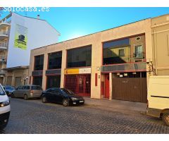 Amplia cabina de garaje en alquiler en pleno centro de Requena