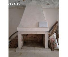 Casa en pleno centro con corral.