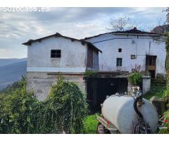 CASA, CAPILLA Y FINCA EN LOREDO EN VENTA