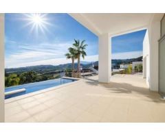 VILLA EN PUERTO DEL CAPITÁN, BENAHAVÍS (MÁLAGA)