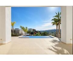 VILLA EN PUERTO DEL CAPITÁN, BENAHAVÍS (MÁLAGA)