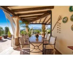 VILLA DE ESTILO MEDITERRÁNEO EN BENAHAVÍS, 1ª LÍNEA DE GOLF, MARBELLA