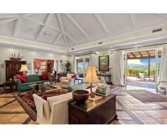 VILLA DE ESTILO MEDITERRÁNEO EN BENAHAVÍS, 1ª LÍNEA DE GOLF, MARBELLA