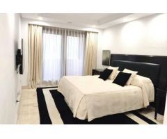 ÁTICO DÚPLEX 1ª LÍNEA DE PLAYA EN ESTEPONA
