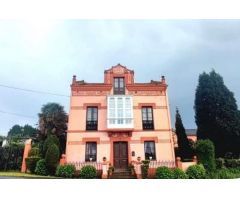 Impresionante Casa Indiana en el Occidente Asturiano