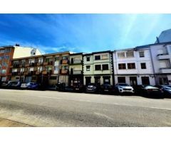 CASA EN VENTA EN EL CENTRO DE VEGADEO