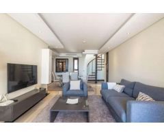 ÁTICO DÚPLEX 1ª LÍNEA DE PLAYA EN BAHÍA DE LA PLATA, ESTEPONA