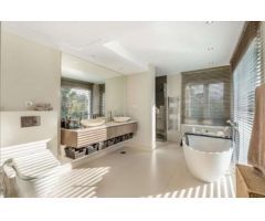 Una exquisita residencia independiente en Nueva Andalucía - Marbella - Costa del sol