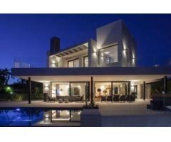 Villa moderna en Nueva Andalucía -Marbella -Costa del Sol