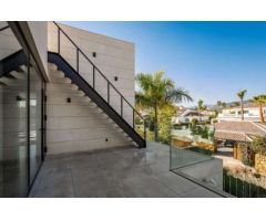 Villa moderna en Nueva Andalucía -Marbella -Costa del Sol