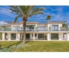 Elegante villa con vistas panorámicas al mar en Nagüeles, Marbella-Costa del Sol