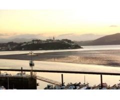 Piso con vistas a la ría en el puerto de Figueras, Castropol, Asturias.
