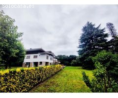 Chalet con vistas espectaculares de Oviedo y terrenos edificables en Colloto