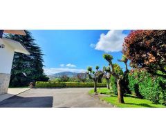 Precioso chalet con gran parcela y vistas panorámicas de Oviedo en Colloto