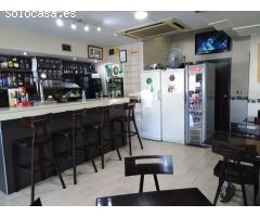 VENTA DE LOCAL EN ZONA DE MARTIN CARPENA