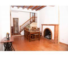 Encanto rústico y calidez familiar en el corazón de LAmetlla del Vallès