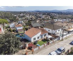 Casa recien reformada para grandes familias con dos viviendas independientes