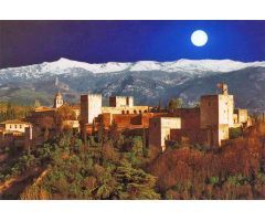 *Ático Exclusivo con Vistas Panorámicas en La Zubia, Granada*