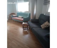 Piso amplio y luminoso con garaje y trastero en zona tranquila y bien comunicada