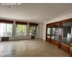 UBICACIÓN EXCELENTE: CHALET EN BRILLANTE BAJO, CÓRDOBA