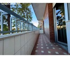 EXCELENTE UBICACIÓN: PISO DE 4 DORMITORIOS CON TERRAZA, EN EL CENTRO