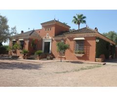 CHALET DE UNA SOLA PLANTA EN ZONA TRASSIERRA, CORDOBA