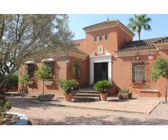 CHALET DE UNA SOLA PLANTA EN ZONA TRASSIERRA, CORDOBA