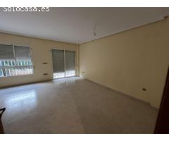 ADOSADO EN VENTA EN PERFECTO ESTADO