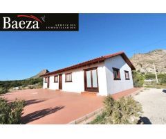 CHALET EN PARCELA DE 25.000 M2 en plena naturaleza