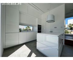 Chalet en Venta en San Miguel de Salinas, Alicante