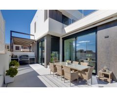 Chalet en Venta en Pilar de la Horadada, Alicante