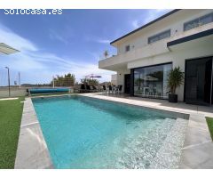 Chalet en Venta en San Miguel de Salinas, Alicante