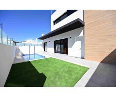 Chalet en Venta en Villamartín, Alicante