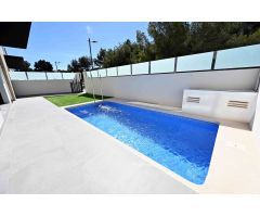 Chalet en Venta en Villamartín, Alicante