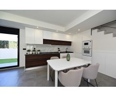 Chalet en Venta en Villamartín, Alicante