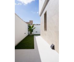 Chalet en Venta en San Miguel de Salinas, Alicante