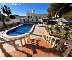 Chalet en Venta en El Pinar de Campoverde, Alicante