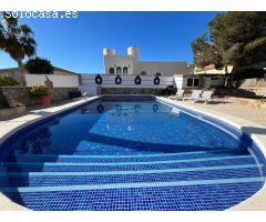 Chalet en Venta en El Pinar de Campoverde, Alicante