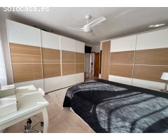 Chalet en Venta en El Pinar de Campoverde, Alicante