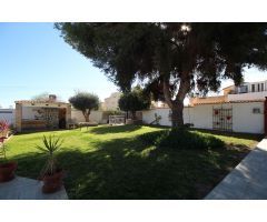 Chalet en Venta en Orihuela Costa, Alicante