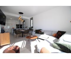 Chalet en Venta en Villamartín, Alicante
