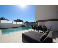 Chalet en Venta en Villamartín, Alicante