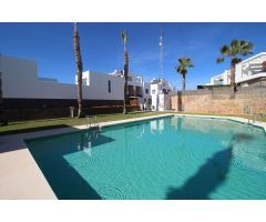 Chalet en Venta en Villamartín, Alicante