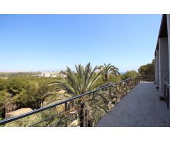 Chalet en Venta en Dehesa de campoamor, Alicante