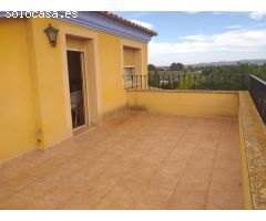 CHALET CON ENCANTO EN YECLA