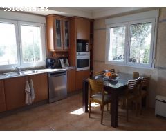 PRECIOSO CHALET CON PISCINA EN YECLA