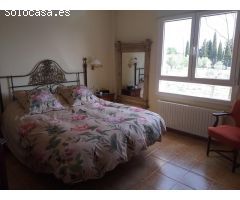 PRECIOSO CHALET CON PISCINA EN YECLA