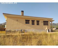 CHALET PRECIOSO A 3,5 KM DE YECLA