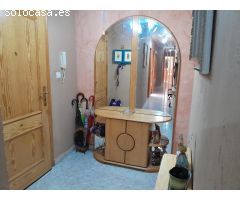 VIVIENDA EN BAJO CON COCHERA