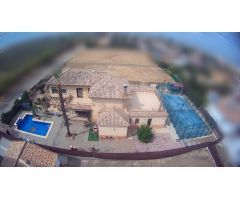 Chalet en Venta en La Carlota, Córdoba